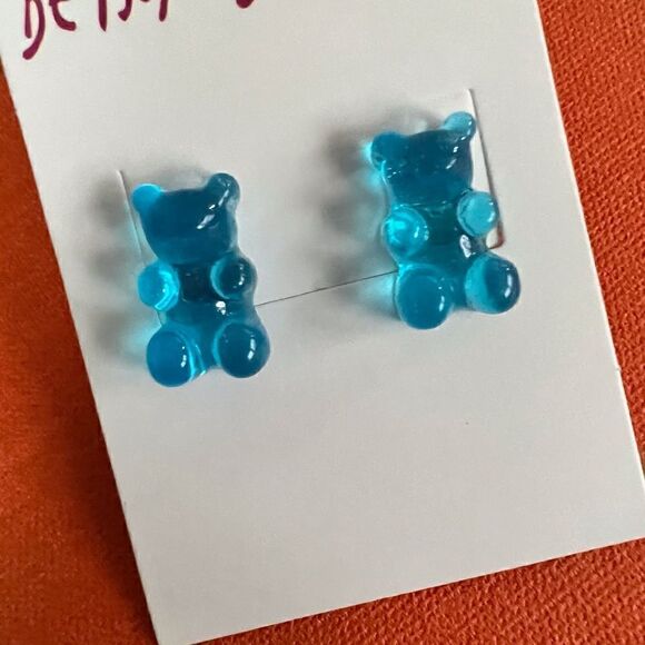 🩵 Betsey Johnson blue raspberry gummy bear studs 🩵 - Picture 5 of 5